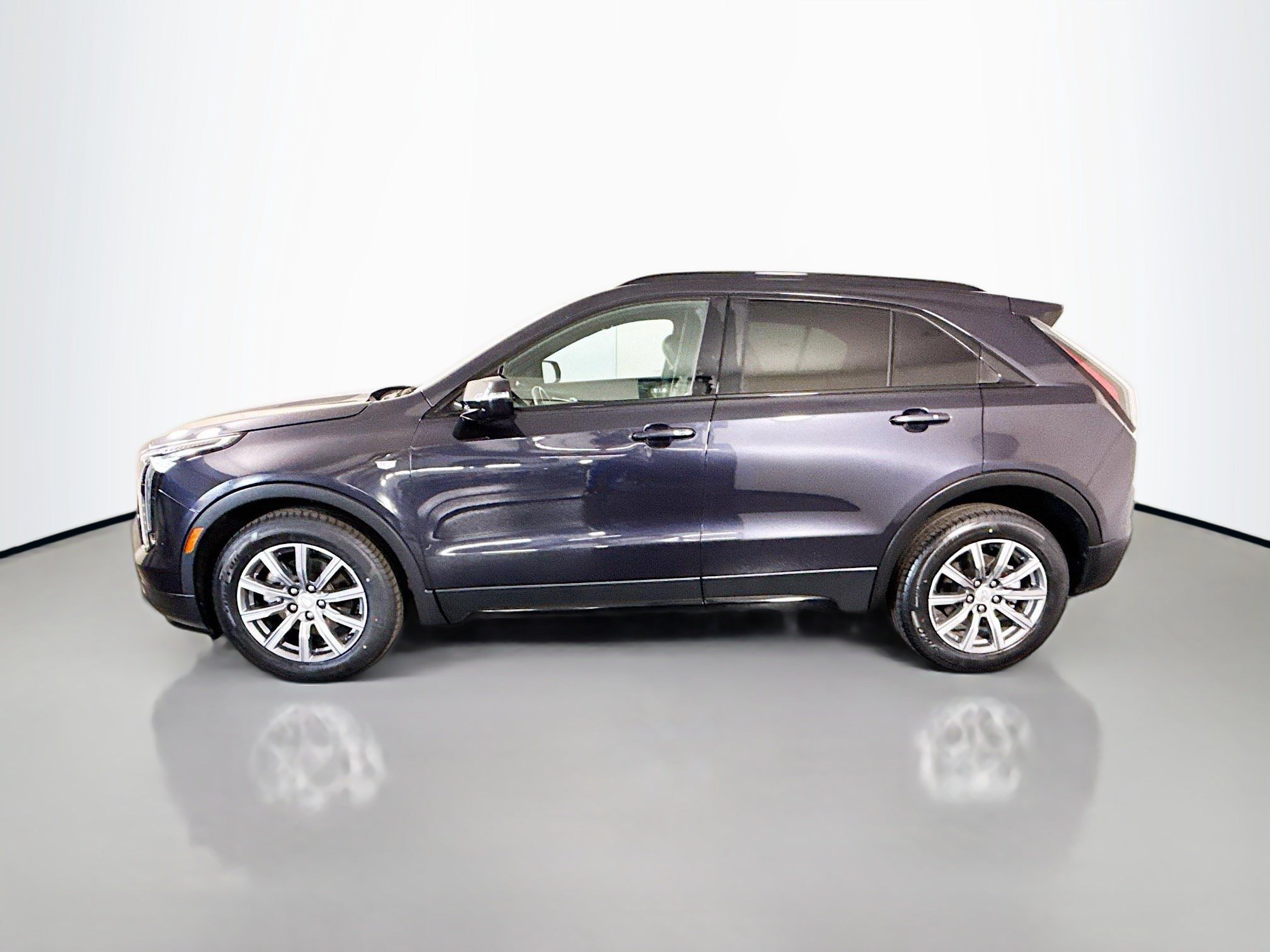 Used 2023 Cadillac XT4 Sport FWD image 6