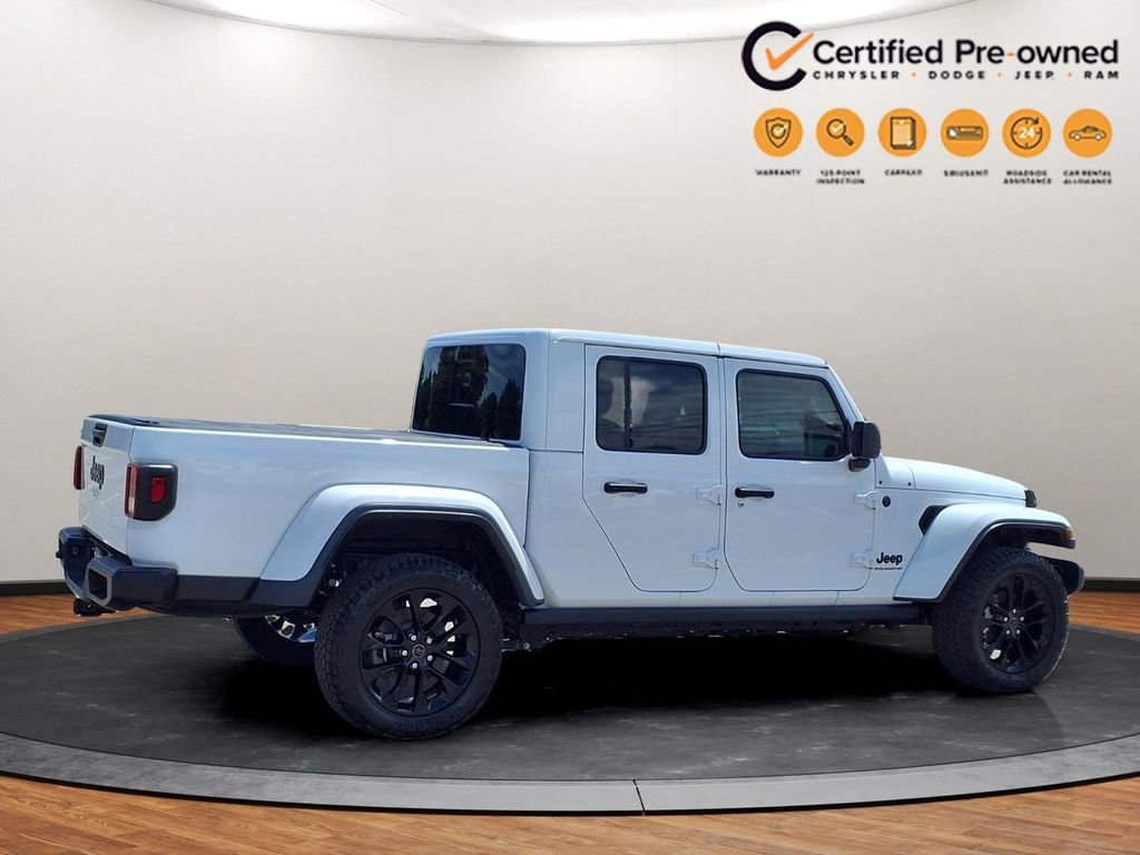 Used 2025 Jeep Gladiator Sport AWD/4WD image 20