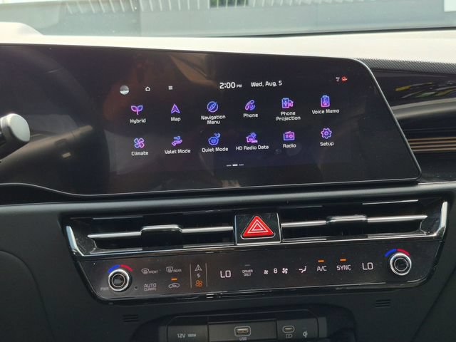Used 2024 Kia Niro EX Touring FWD image 17