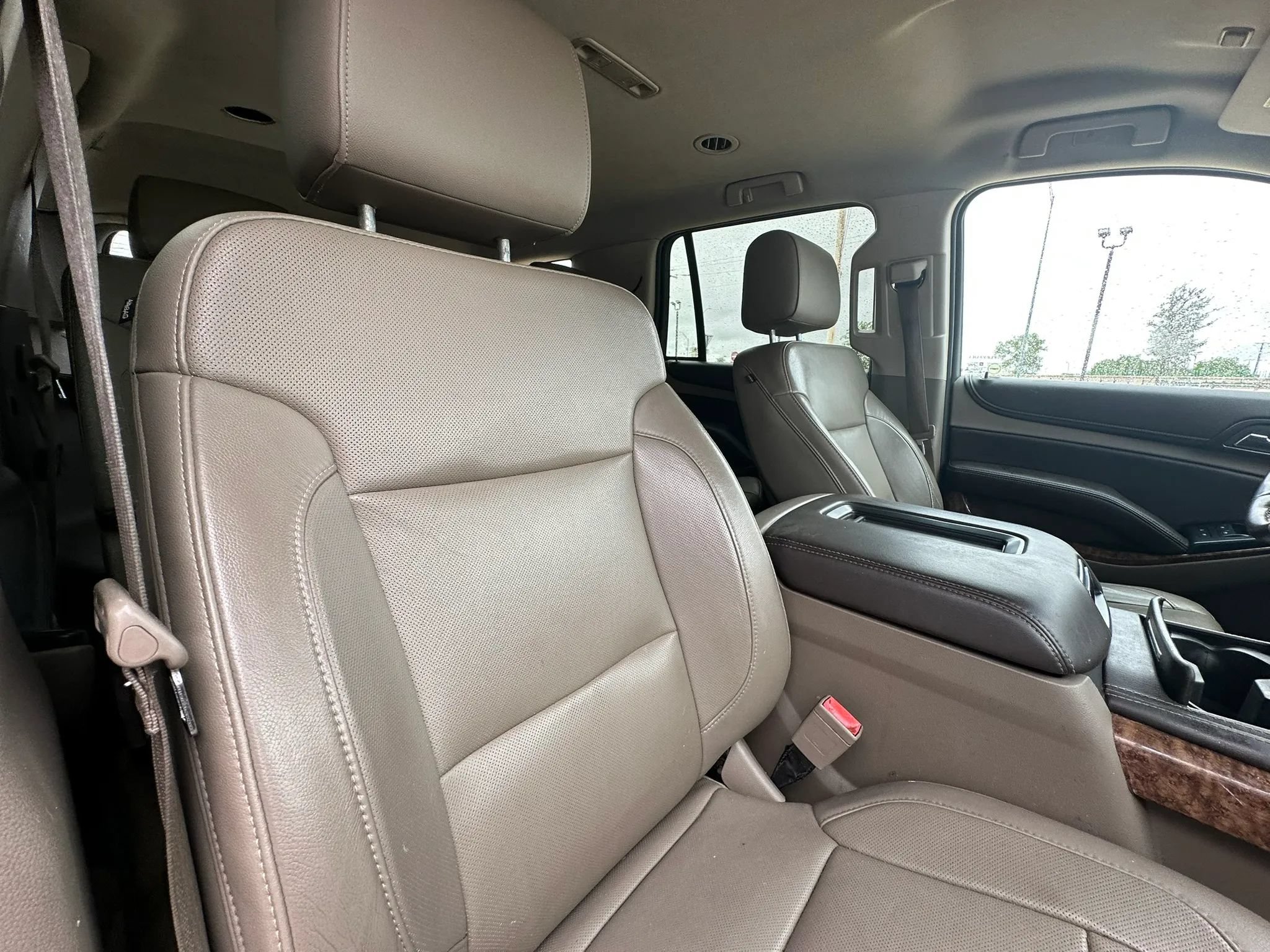 Used 2015 Chevrolet Tahoe LTZ AWD/4WD image 22