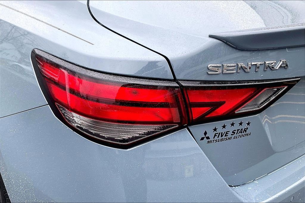 Used 2024 Nissan Sentra SR w/ SR Premium Package image 28