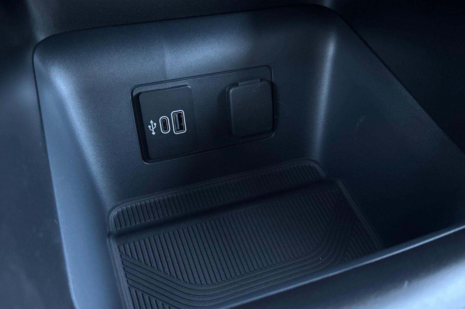 New 2026 Ford Explorer Active w/ Active Comfort Package image 29