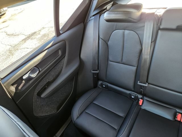 New 2026 Volvo XC40 B5 Core AWD/4WD image 13