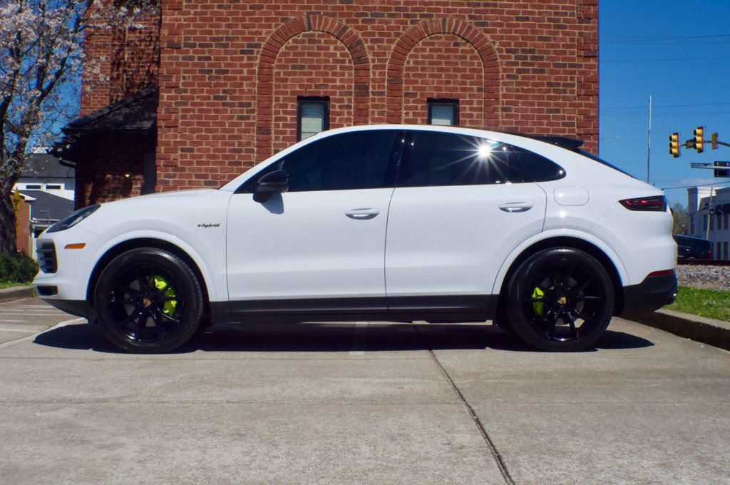 Used 2023 Porsche Cayenne Platinum Edition AWD/4WD image 8