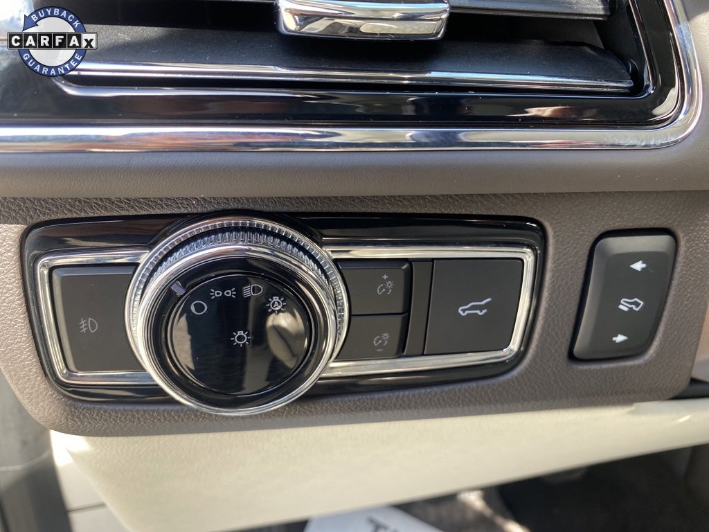 Used 2021 Lincoln Navigator Black Label w/ Cargo Convenience Package image 30