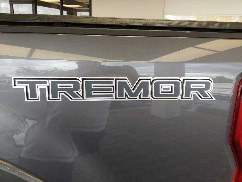 Used 2022 Ford F350 Lariat w/ Tremor Off-Road Package AWD/4WD image 11