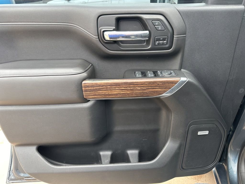 Used 2020 Chevrolet Silverado 2500 High Country w/ Z71 Off-Road Package image 17