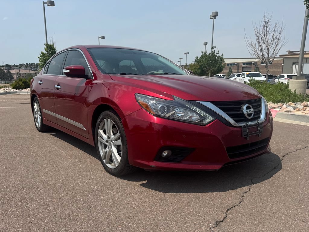 Used 2017 Nissan Altima 3.5 SL w/ 3.5SL Technology Package FWD image 1
