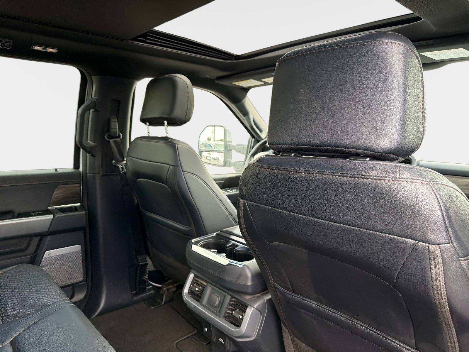 Used 2025 Ford F150 Lariat w/ Tow/Haul Package AWD/4WD image 29