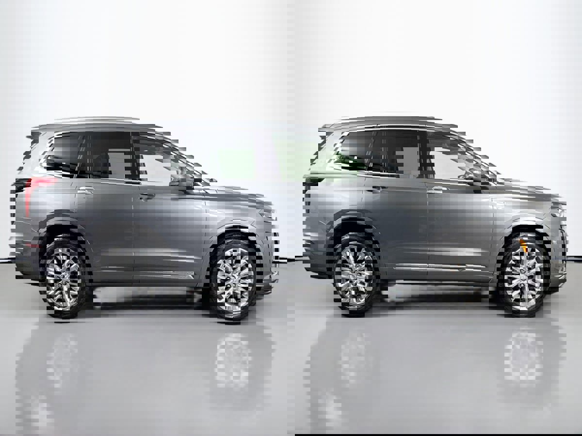 Used 2020 Cadillac XT6 Premium Luxury image 4