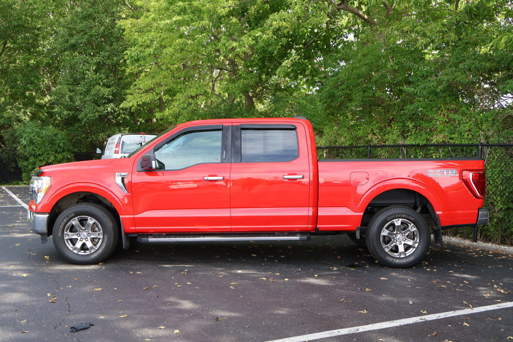 Used 2021 Ford F150 XLT w/ Equipment Group 302A High AWD/4WD image 4