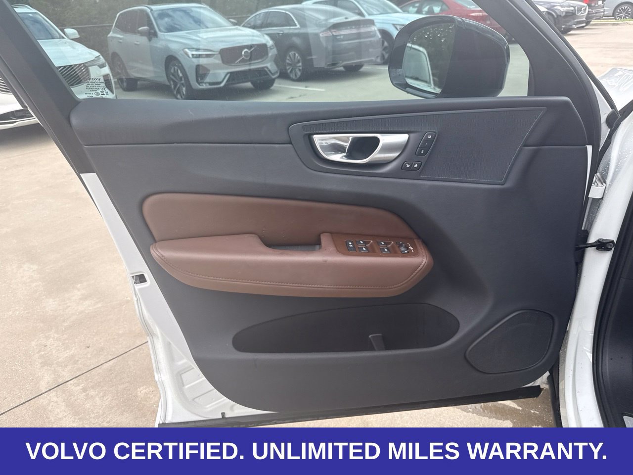 Certified 2024 Volvo XC60 B5 Plus w/ Protection Package Premier AWD/4WD image 28