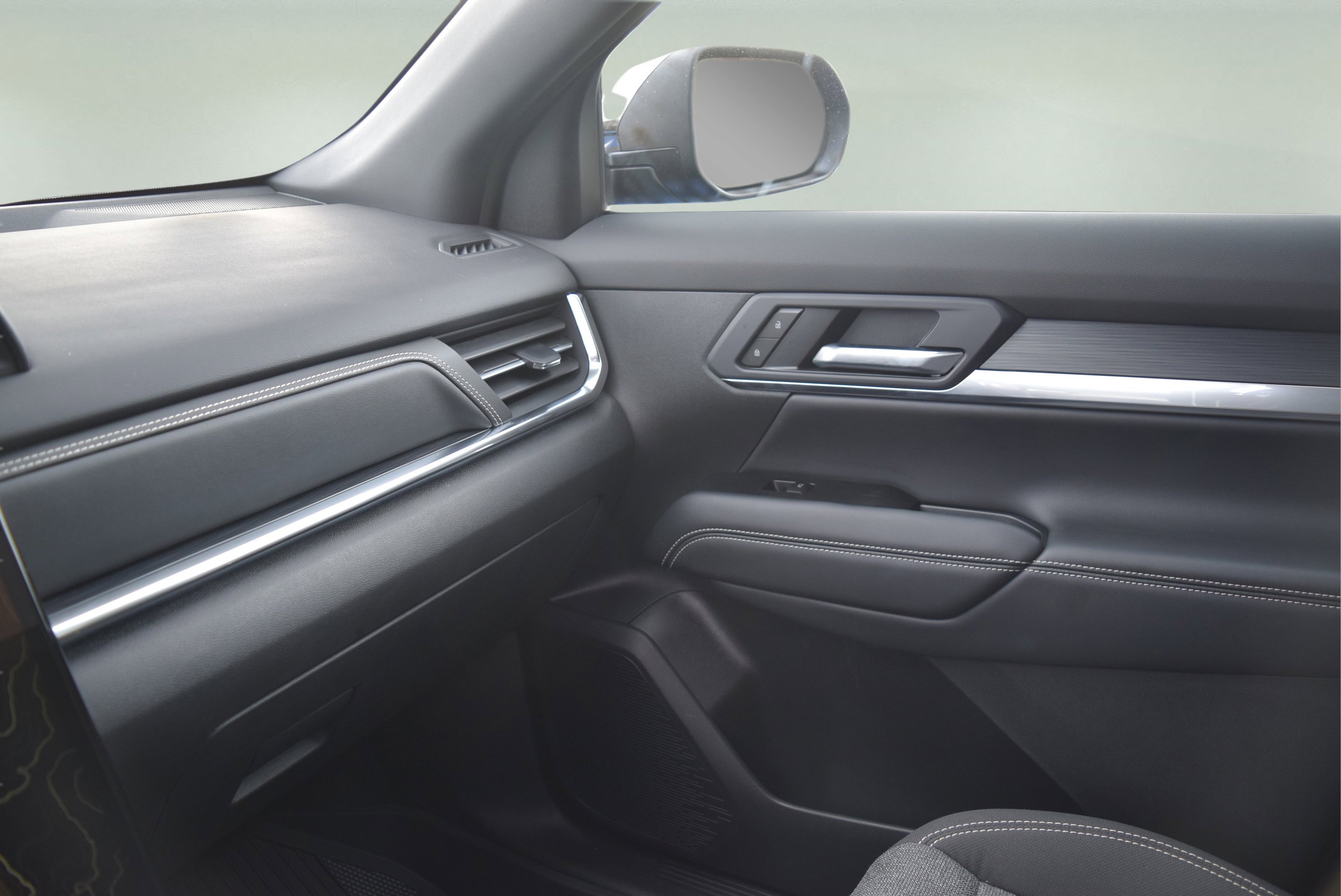 Used 2026 GMC Terrain Elevation image 16