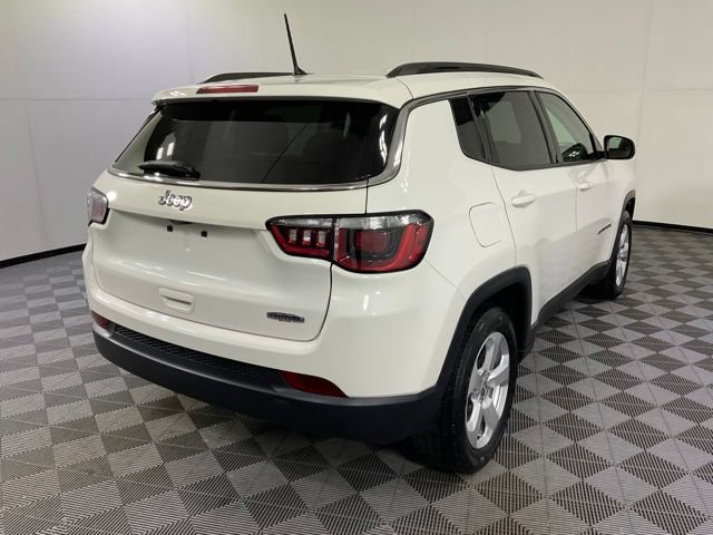 Used 2018 Jeep Compass Latitude w/ Cold Weather Group FWD image 8