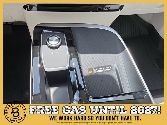 New 2027 Buick Enclave Avenir w/ LPO, Floor Liner Package FWD image 24