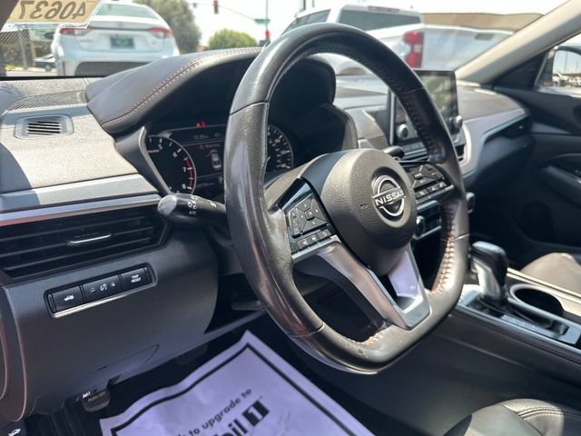 Used 2023 Nissan Altima 2.5 SR FWD image 13