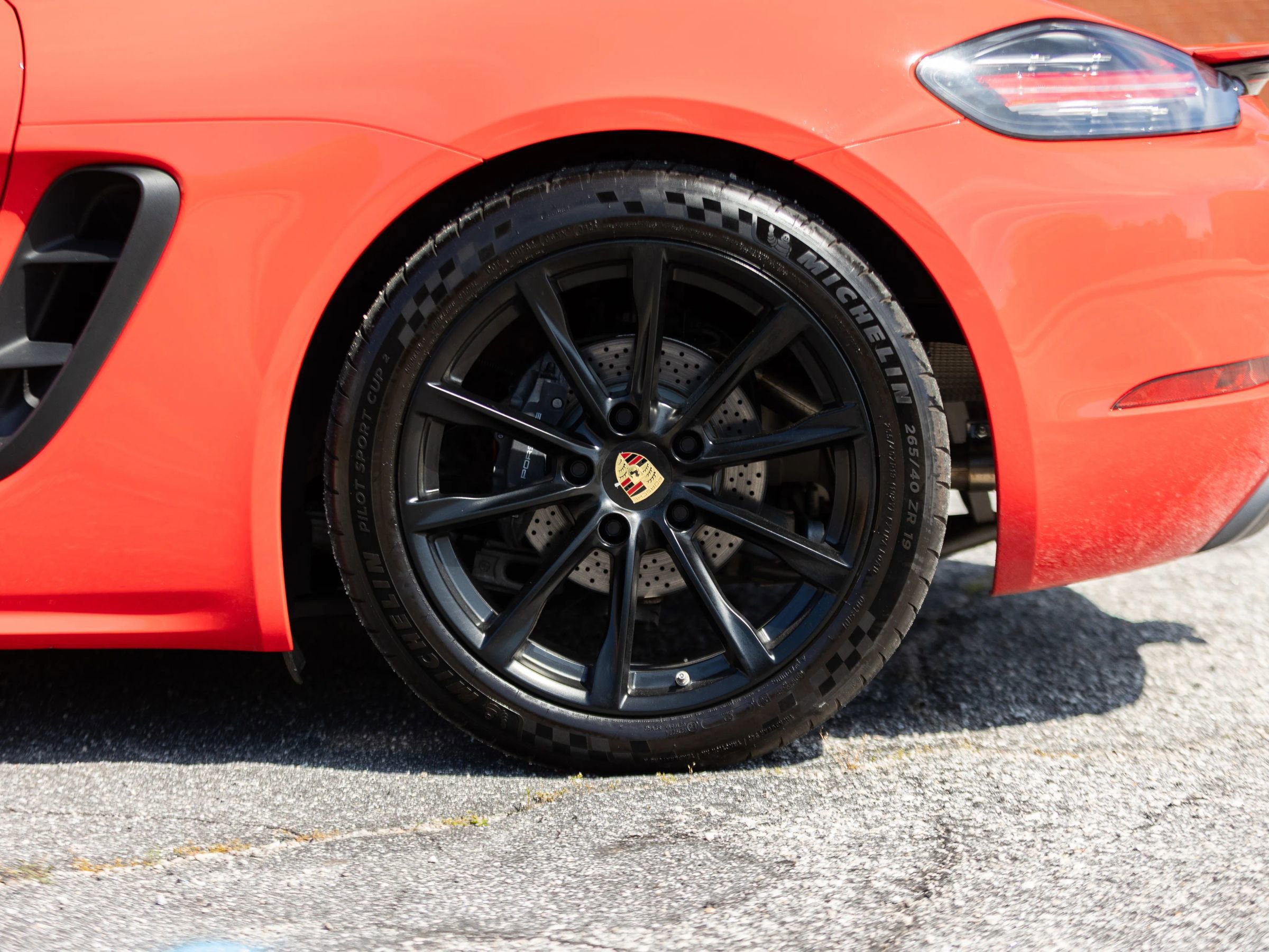 Used 2017 Porsche 718 Boxster RWD image 12