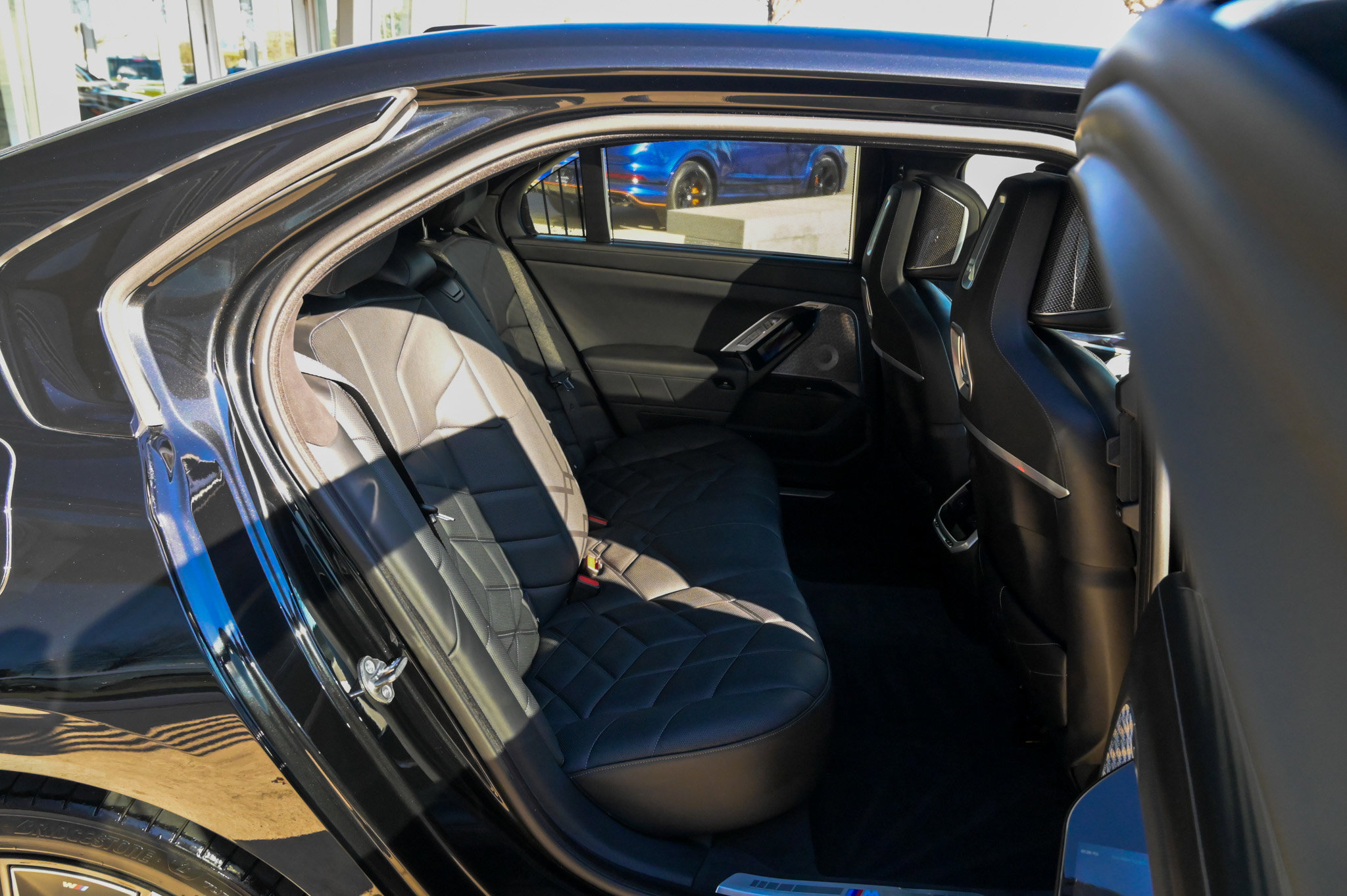 Used 2023 BMW 760i xDrive w/ Executive Package image 50