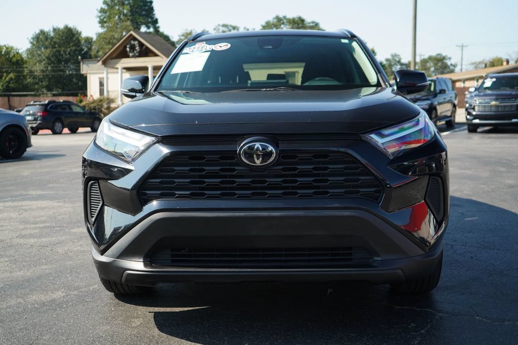 Used 2025 Toyota RAV4 XLE AWD/4WD image 17
