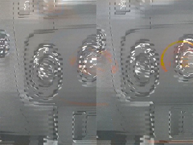 New 2026 Nissan Frontier SV w/ SV Convenience Package image 22