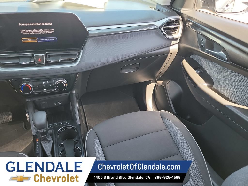 Certified 2025 Chevrolet TrailBlazer LT FWD image 24