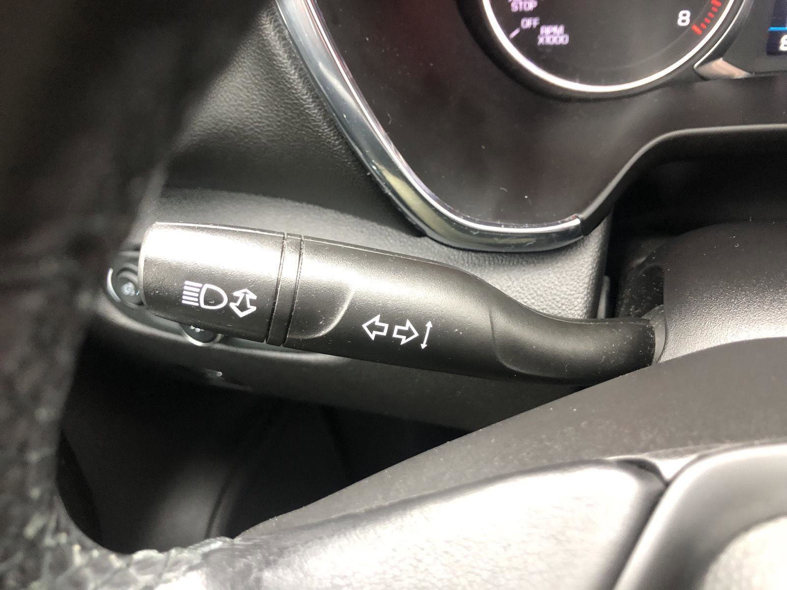 Used 2019 Chevrolet Blazer LT FWD image 26