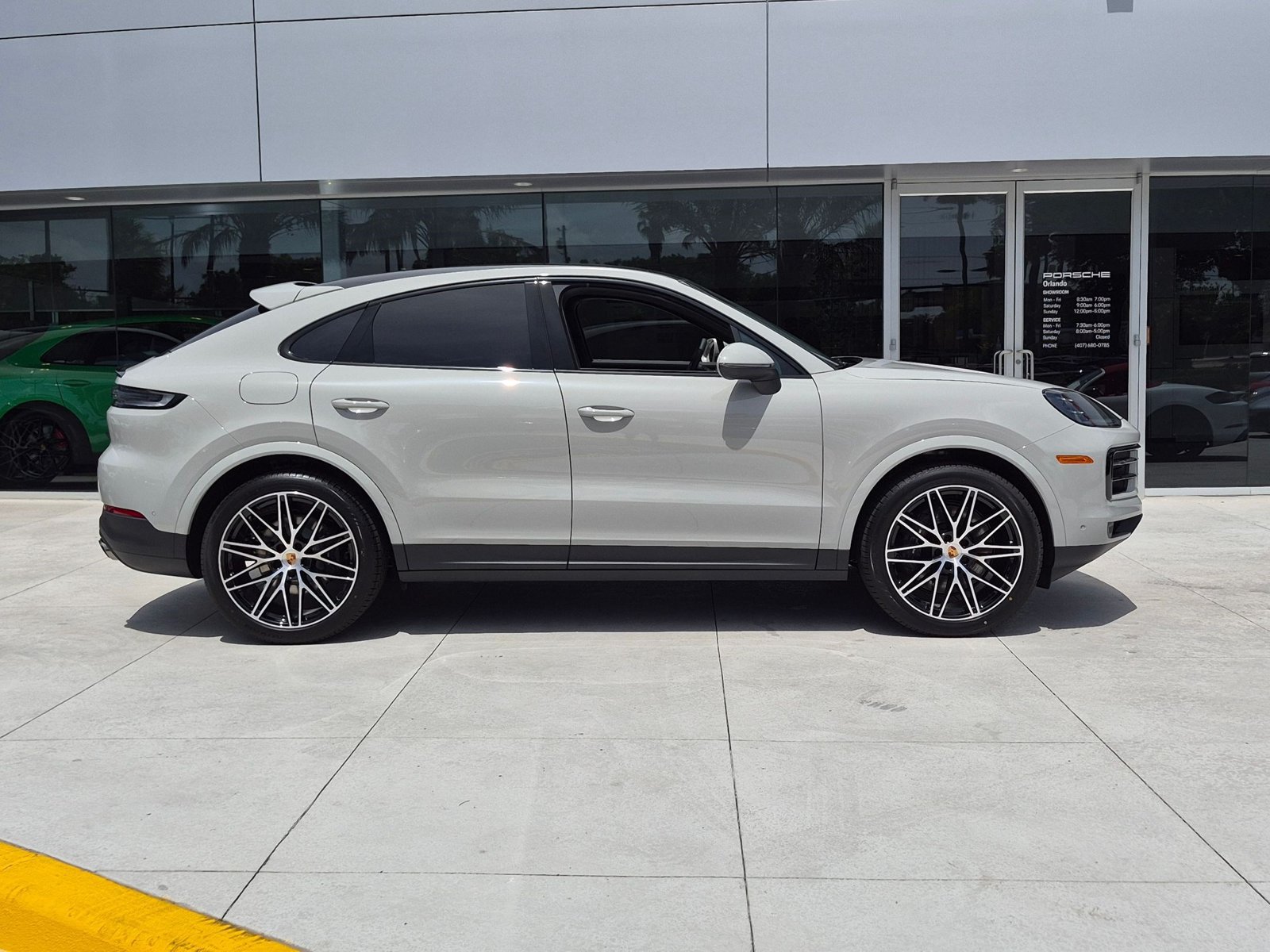 New 2026 Porsche Cayenne Coupe AWD/4WD image 8