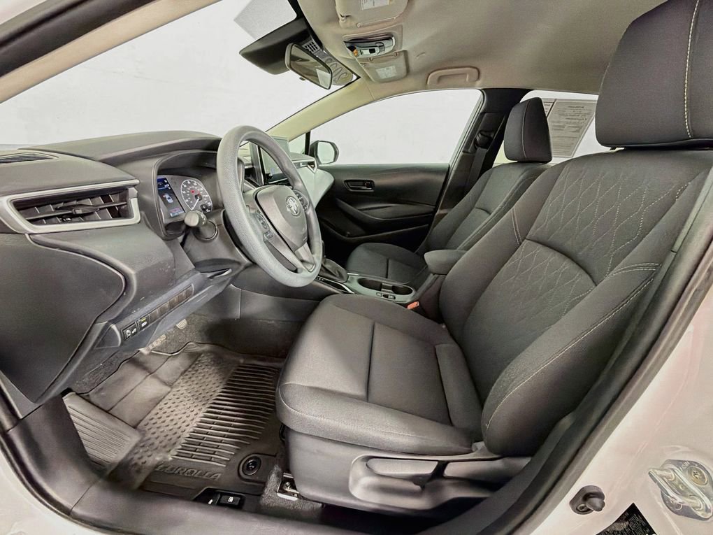 Used 2023 Toyota Corolla LE FWD image 15