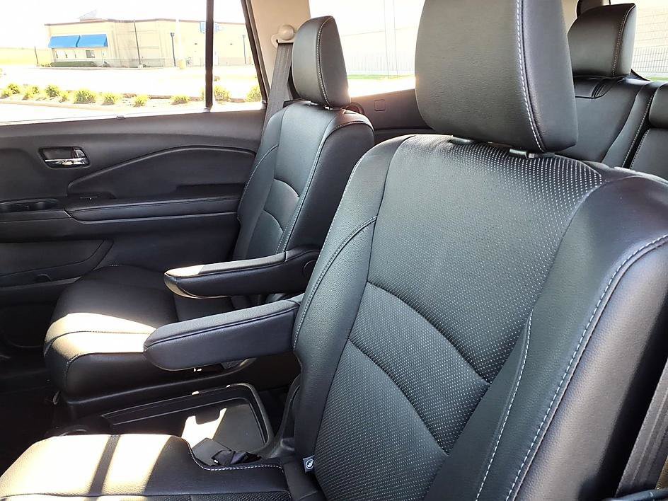 Used 2016 Honda Pilot Elite image 22