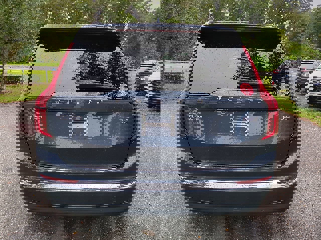 New 2026 Volvo XC90 B6 Plus w/ Protection Package Premier image 5