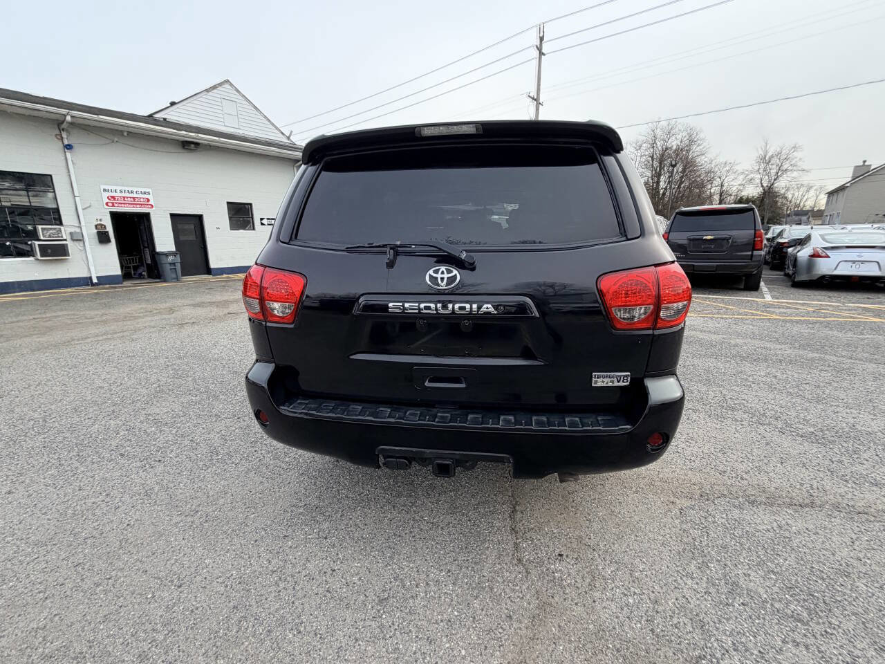 Used 2013 Toyota Sequoia SR5 w/ Premium Pkg image 14