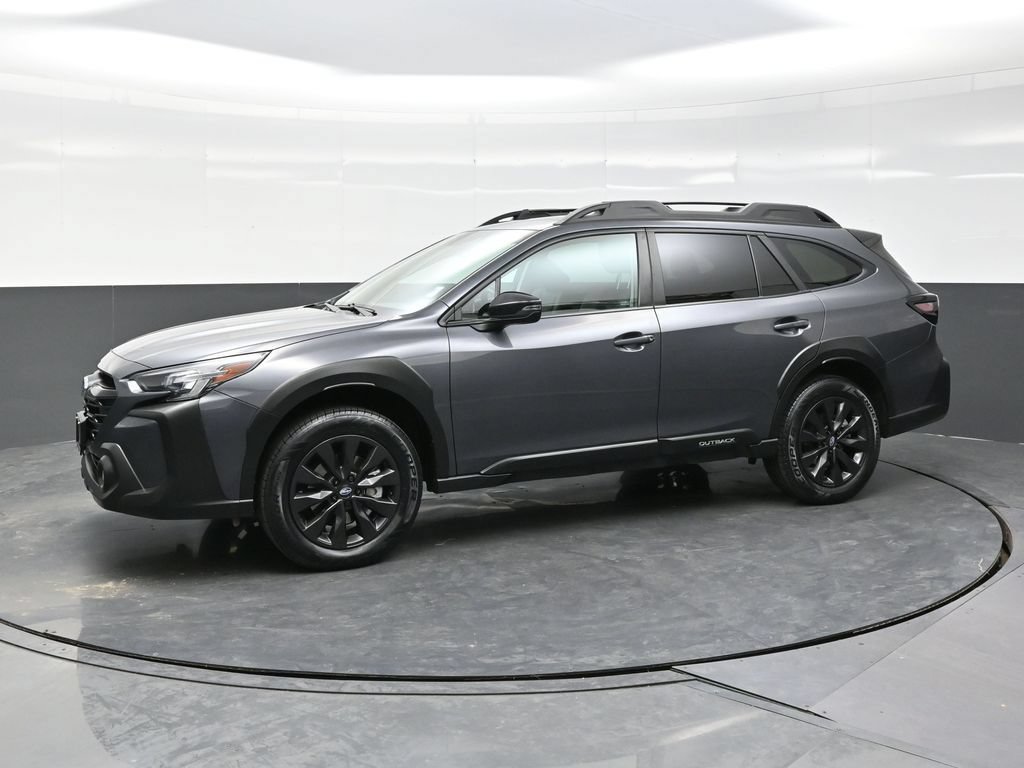 Used 2025 Subaru Outback Onyx Edition w/ Tech Package 3 AWD/4WD image 3