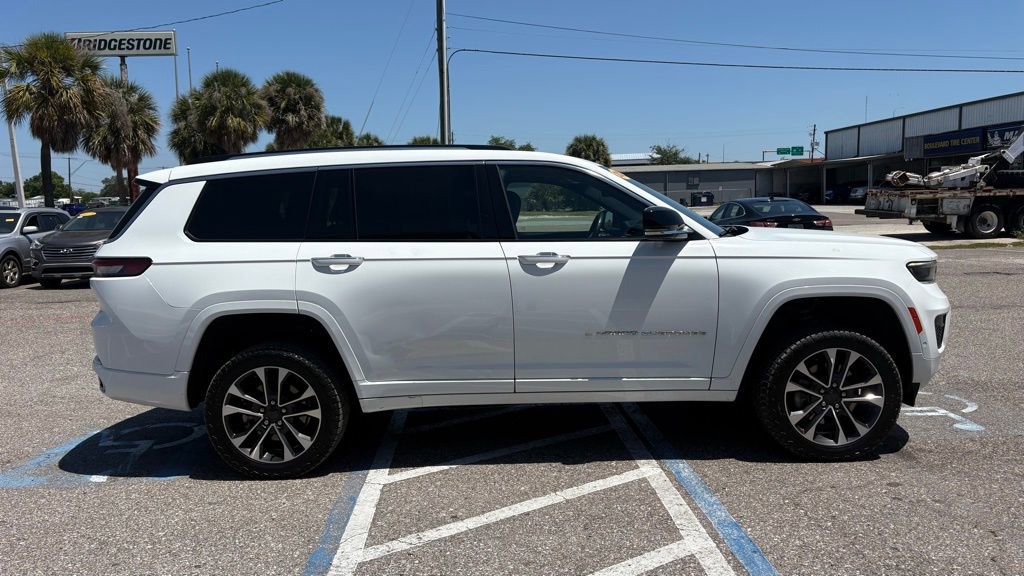 Used 2022 Jeep Grand Cherokee L Overland w/ Luxury Tech Group IV image 2