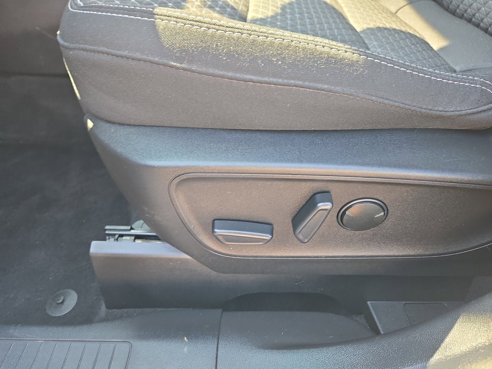 Used 2023 Ford Escape Active AWD/4WD image 12