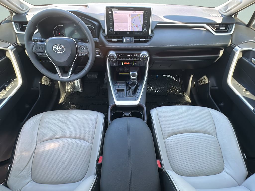 Used 2020 Toyota RAV4 Limited FWD image 11
