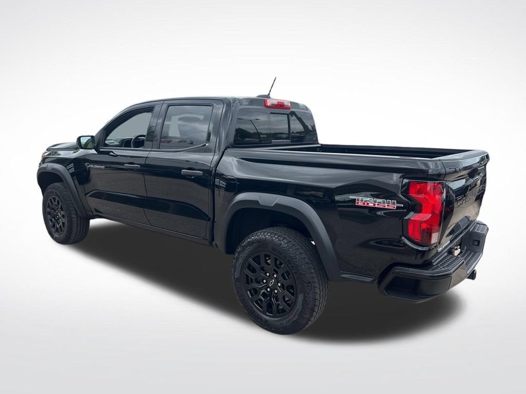 Used 2024 Chevrolet Colorado Trail Boss w/ Advanced Trailering Package AWD/4WD image 46