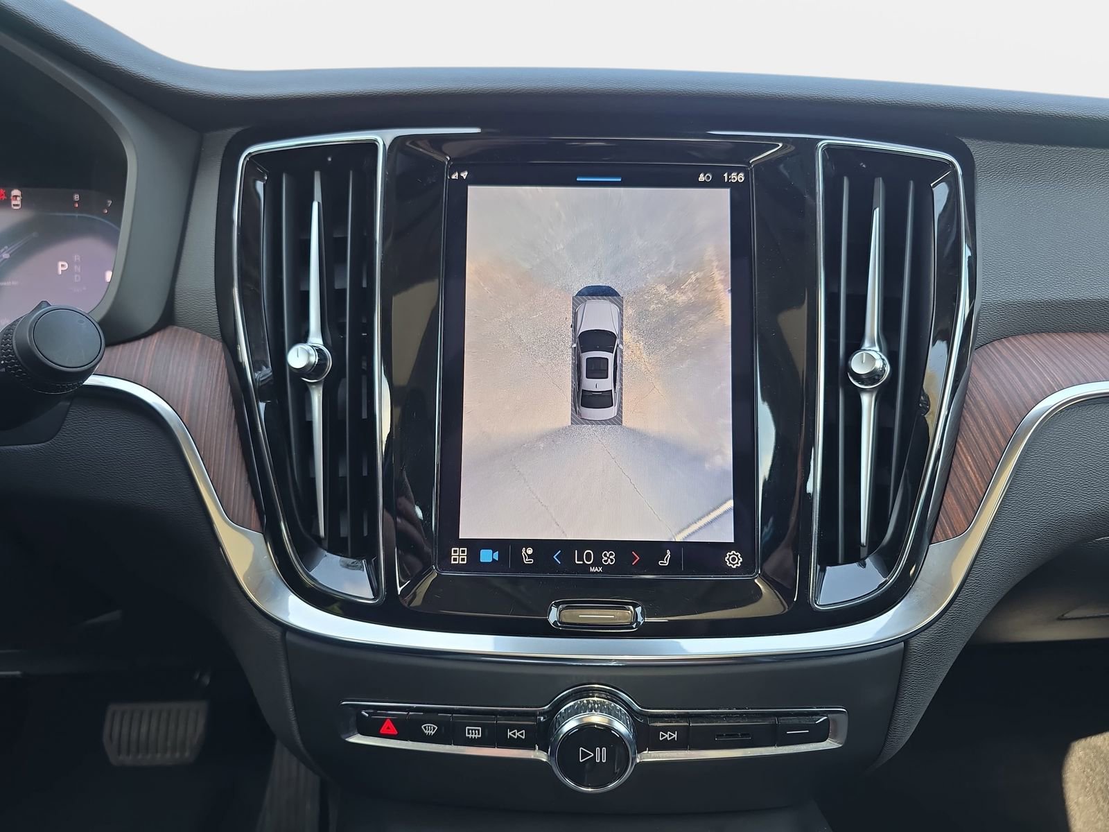 Used 2024 Volvo S60 B5 Plus image 19