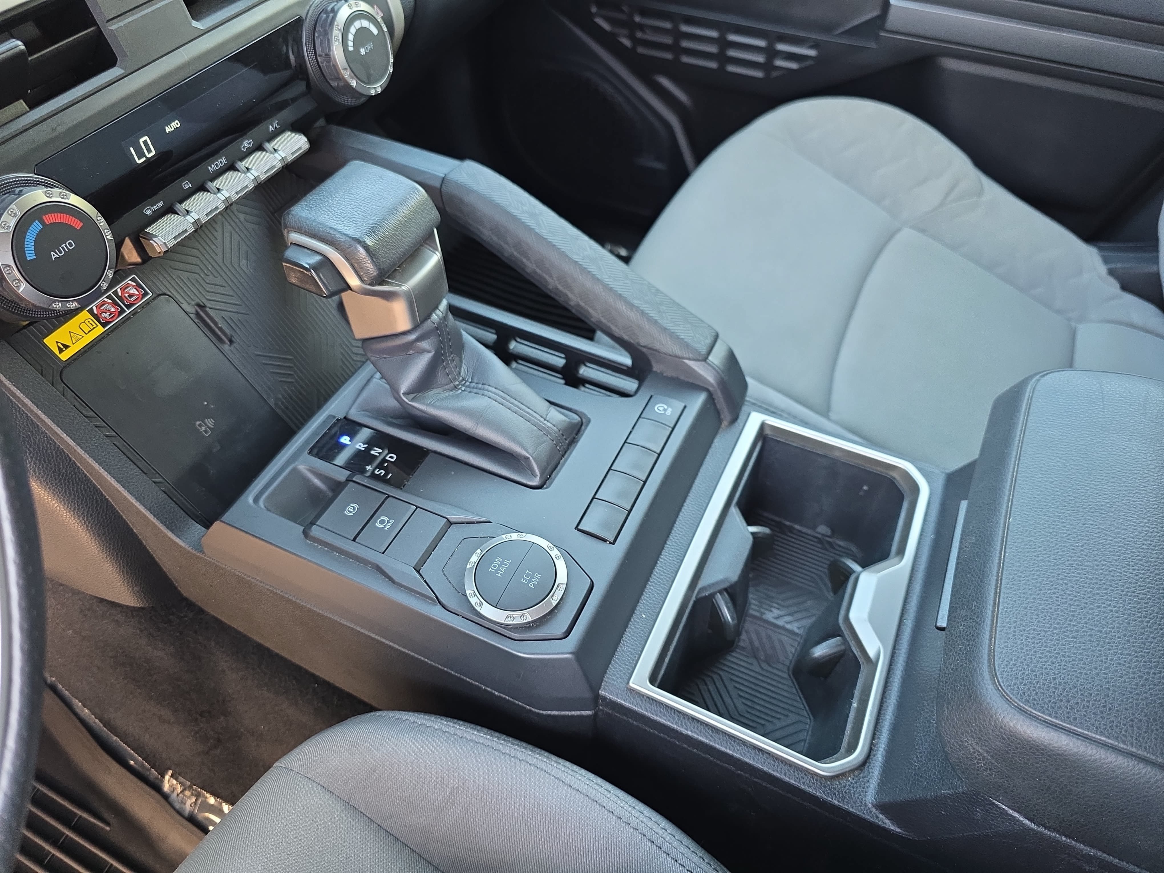 Used 2024 Toyota Tacoma SR5 w/ SR5 Upgrade Package RWD image 22