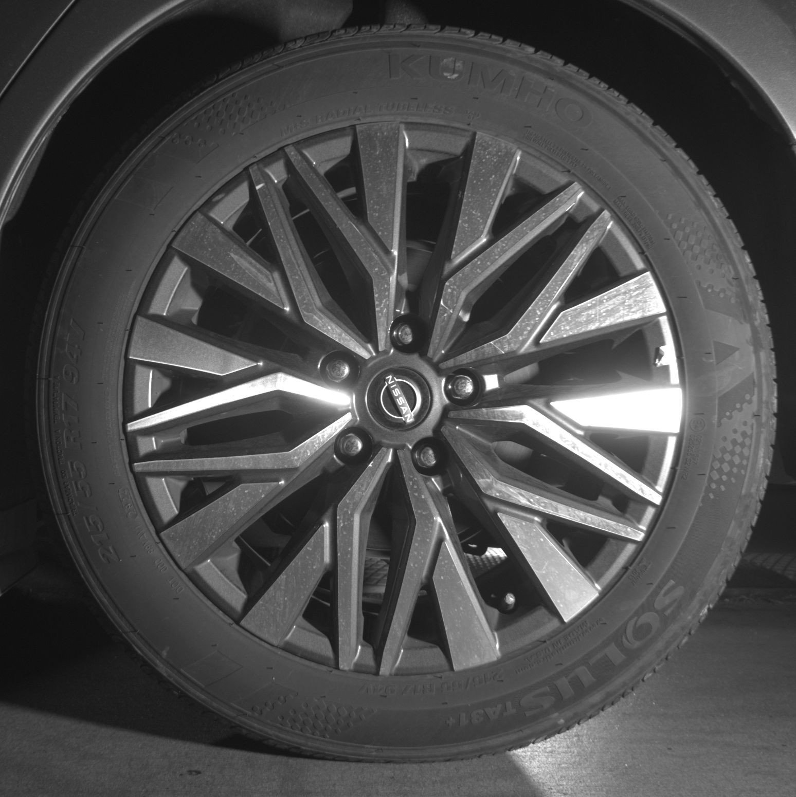 Used 2025 Nissan Altima 2.5 SV FWD image 14