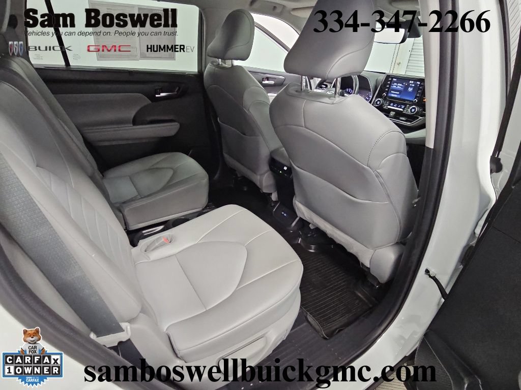 Used 2022 Toyota Highlander XLE FWD image 34