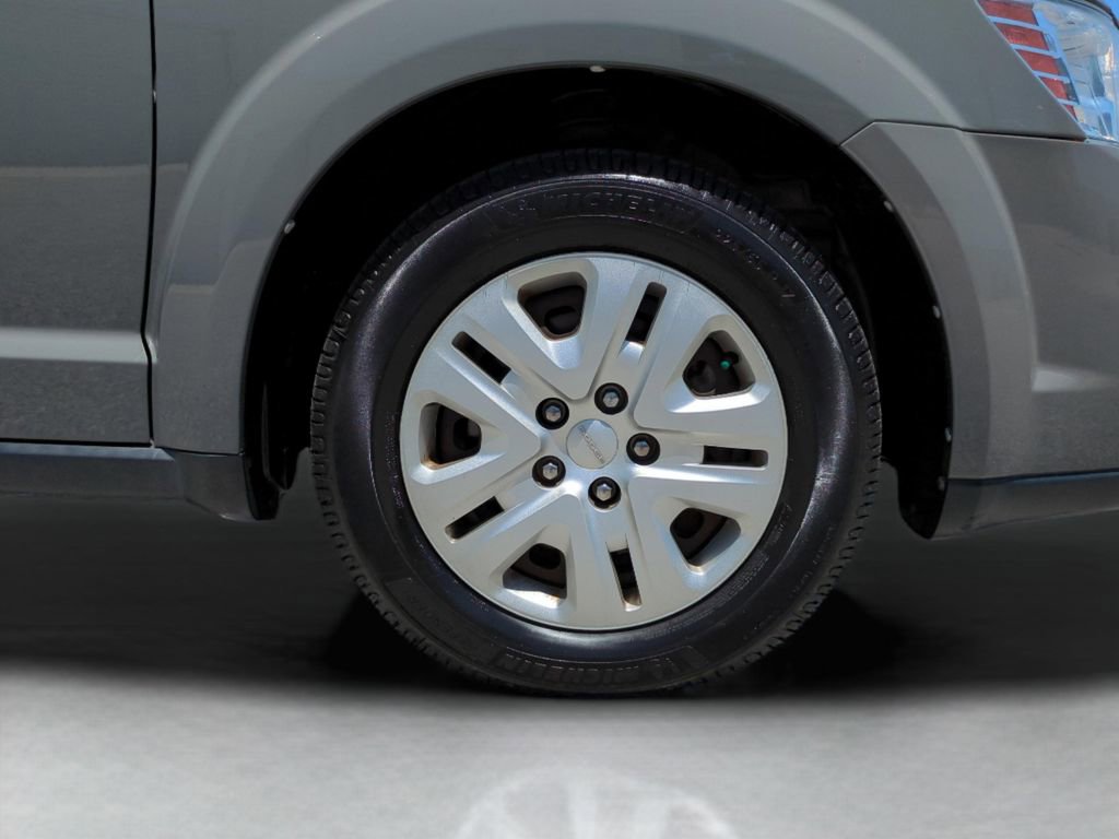 Used 2019 Dodge Journey SE w/ Premium Group image 27