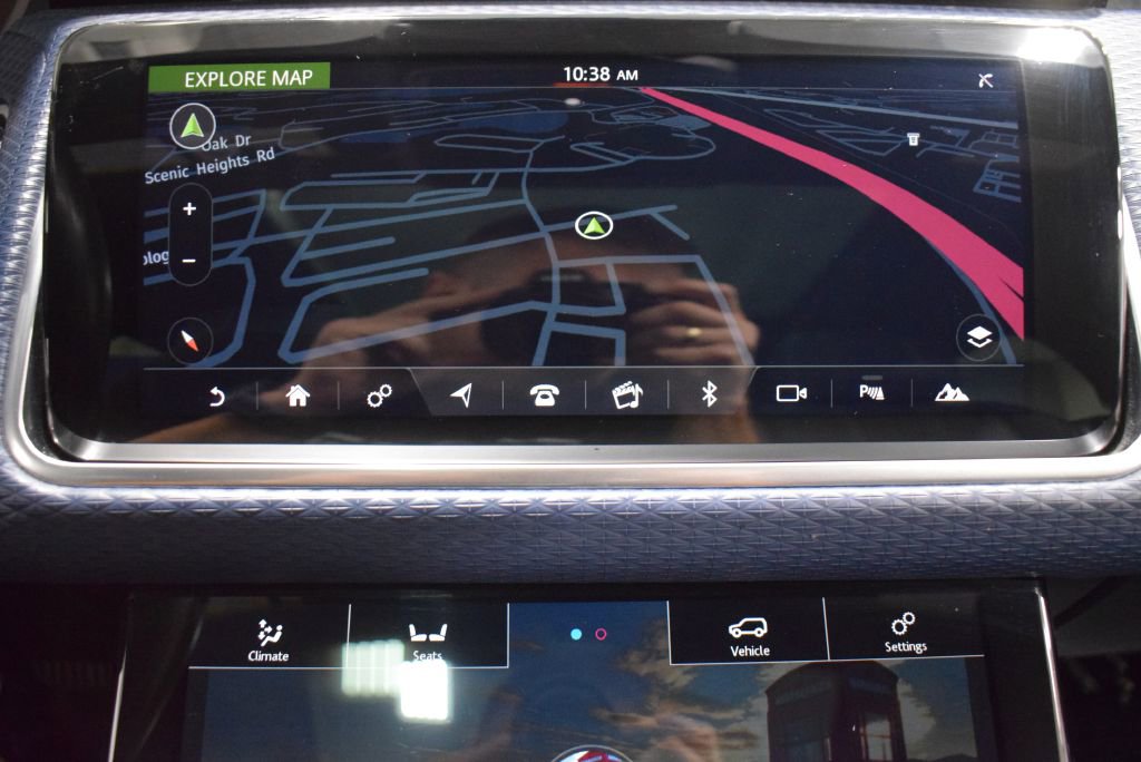 Used 2020 Land Rover Range Rover Velar R-Dynamic S image 24