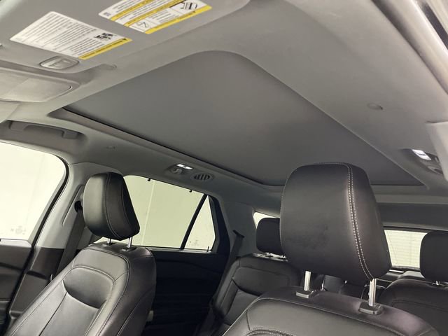 Used 2021 Ford Explorer Limited w/ Hybrid Equipment Group 310A image 25