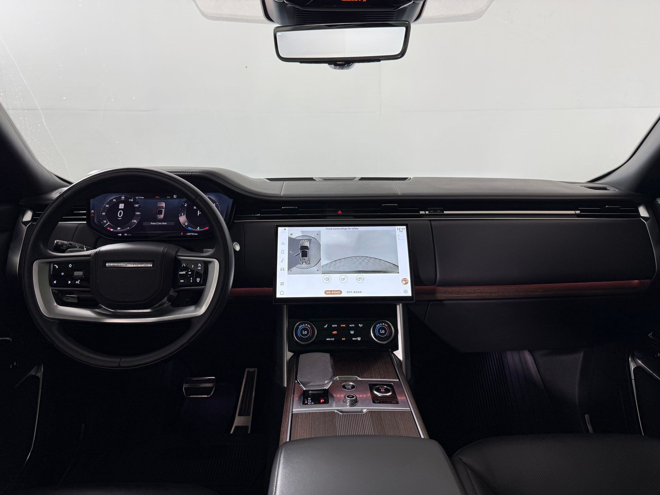Used 2023 Land Rover Range Rover Long Wheelbase Autobiography AWD/4WD image 17