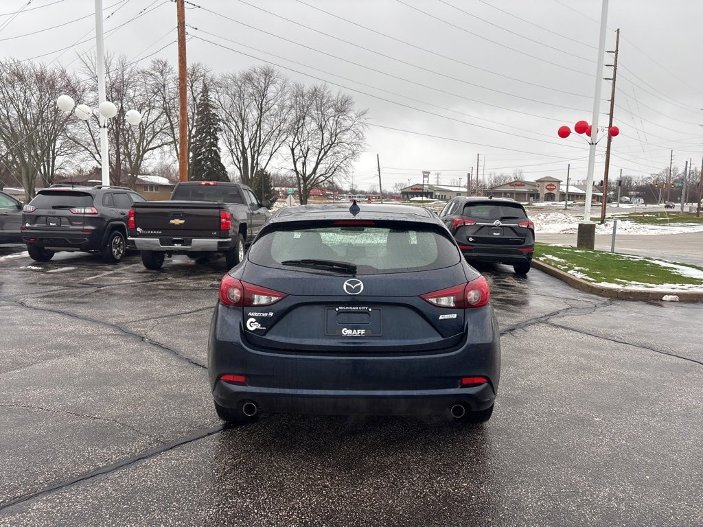 Used 2018 MAZDA MAZDA3 Touring image 4