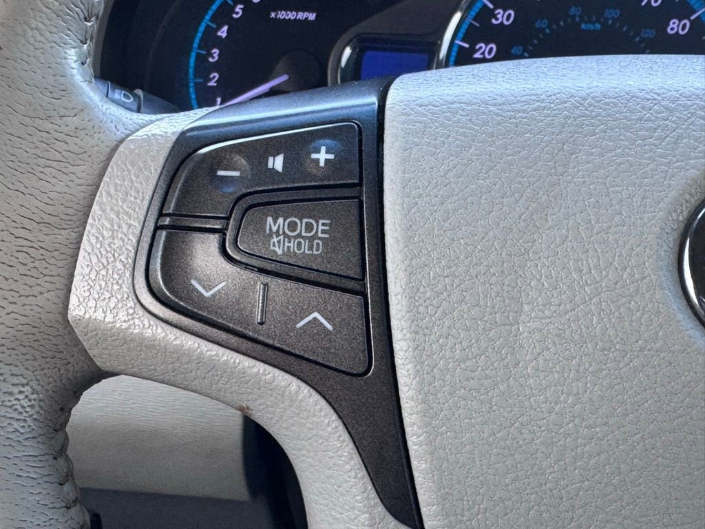 Used 2012 Toyota Sienna Limited w/ Premium Pkg image 8