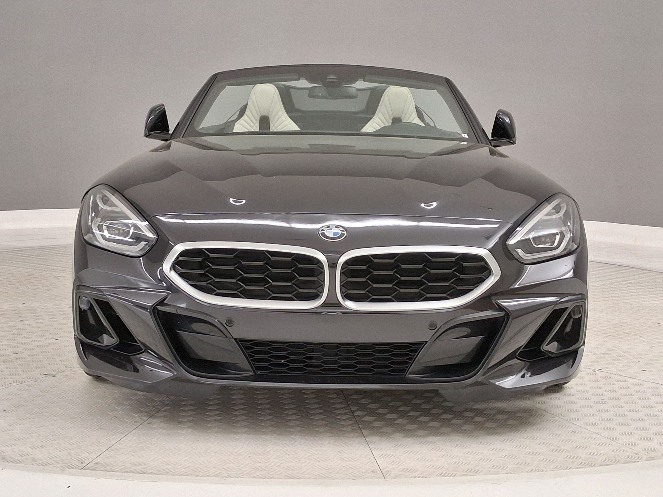 Used 2023 BMW Z4 sDrive30i w/ Convenience Package RWD image 4