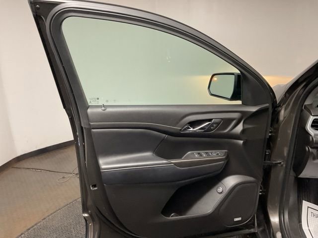 Certified 2019 GMC Acadia SLT w/ Black Edition image 10