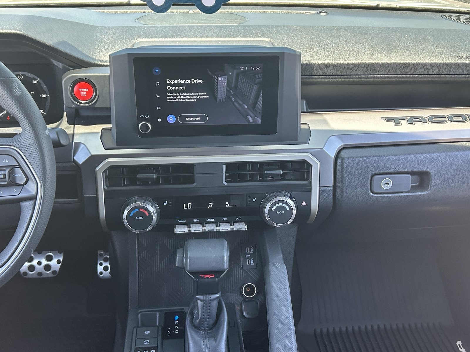 Used 2025 Toyota Tacoma TRD Sport AWD/4WD image 16
