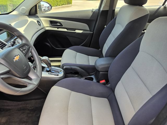 Used 2014 Chevrolet Cruze LS FWD image 14